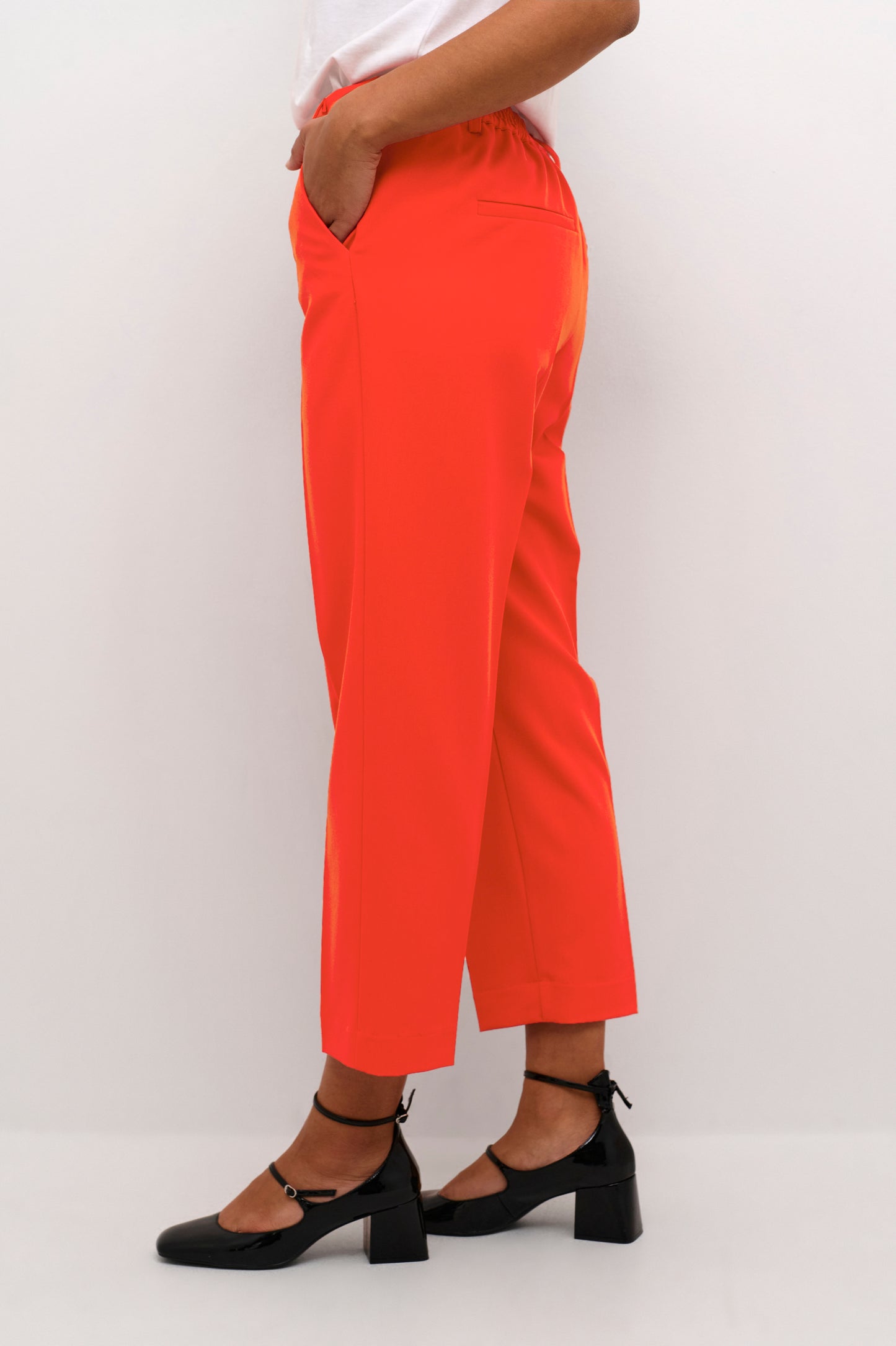 Kaffe Sakura Cropped Pants Fiery Red