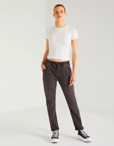Reiko Roma Jog, Grey