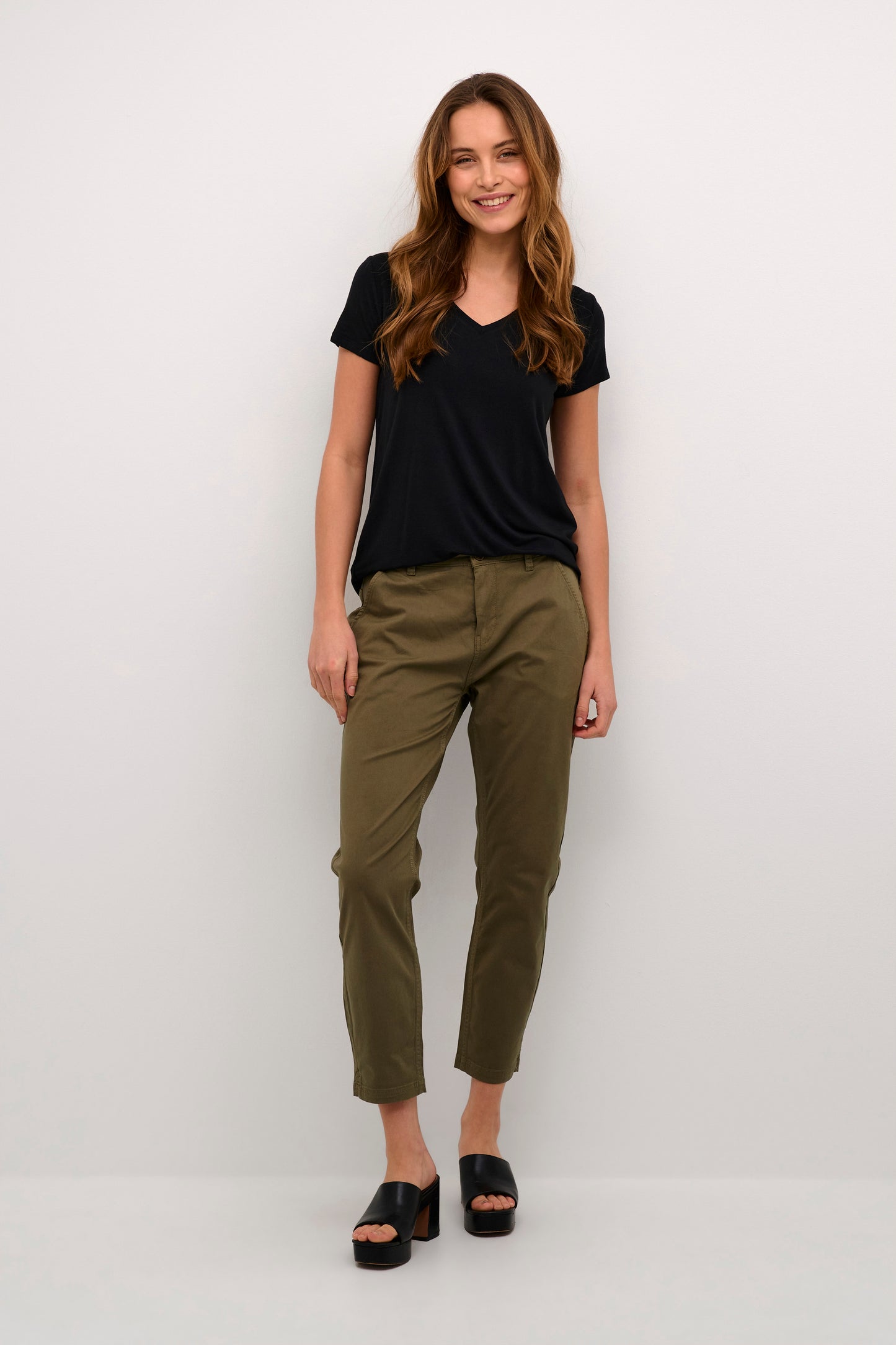 Culture Ally Brita Cropped Pants Olive