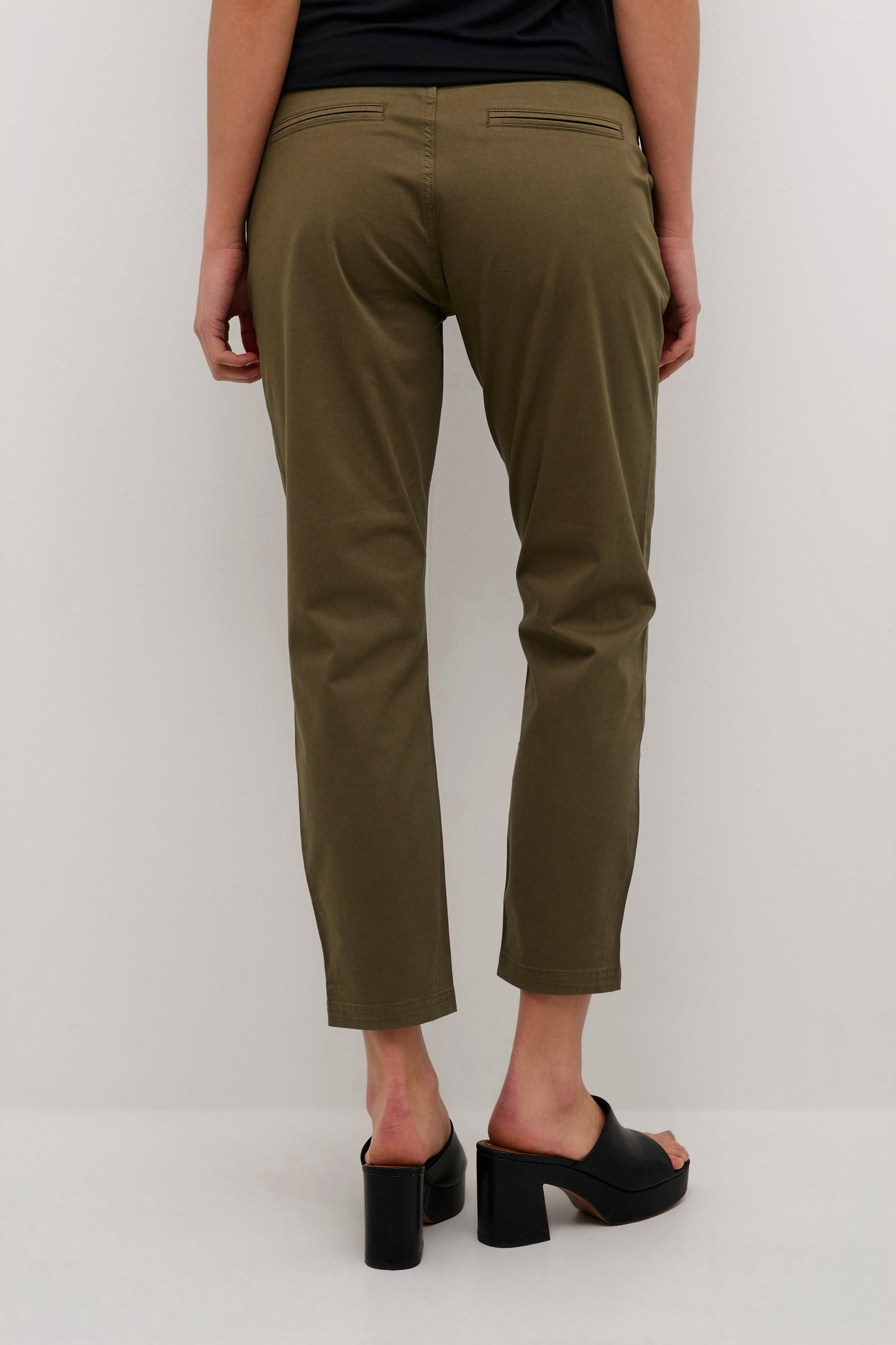 Culture Ally Brita Cropped Pants Olive