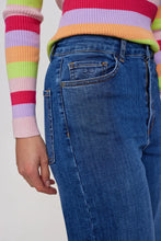 Load image into Gallery viewer, Numph Paris Cropped Jeans, Blue Denim

