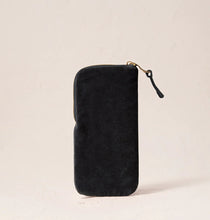 Load image into Gallery viewer, Mini Bee Velvet Glasses Case, Black
