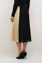 Load image into Gallery viewer, Culture Arlo Skirt, Black
