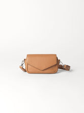 Load image into Gallery viewer, Grainy Lotus Bag Beige
