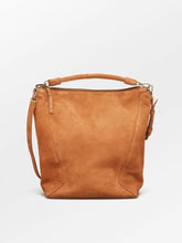 Load image into Gallery viewer, Becks Suede Everly Bag, Tan
