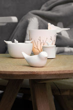 Load image into Gallery viewer, Porcelain Bird .
